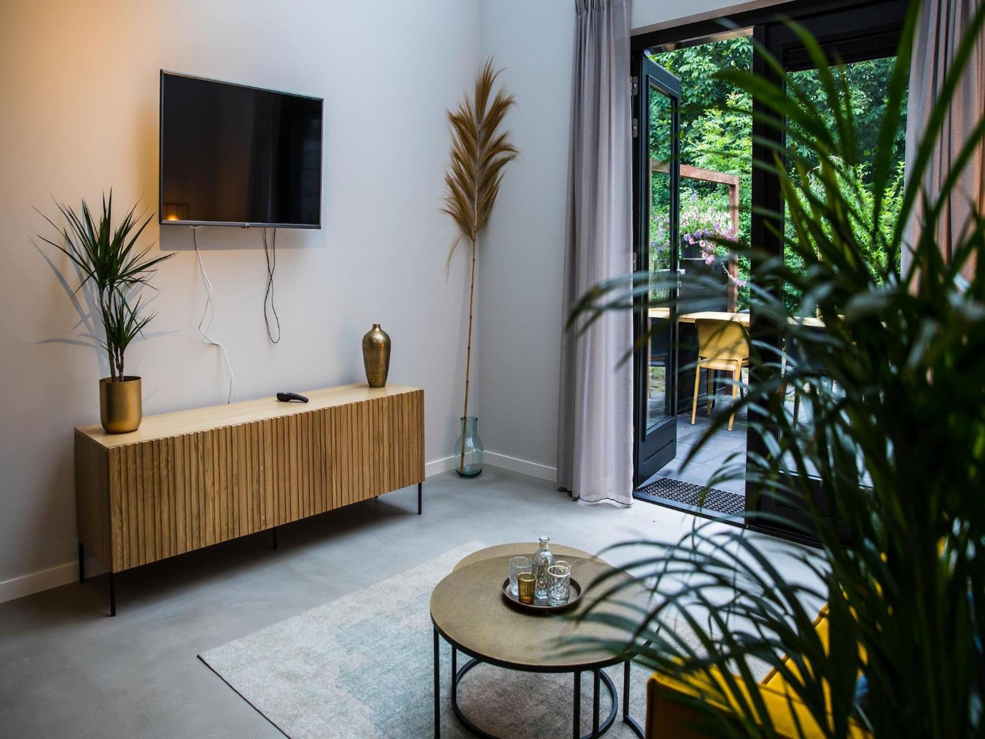 Cozy Holiday Home In Vrouwenpolder Close To The Beach エクステリア 写真